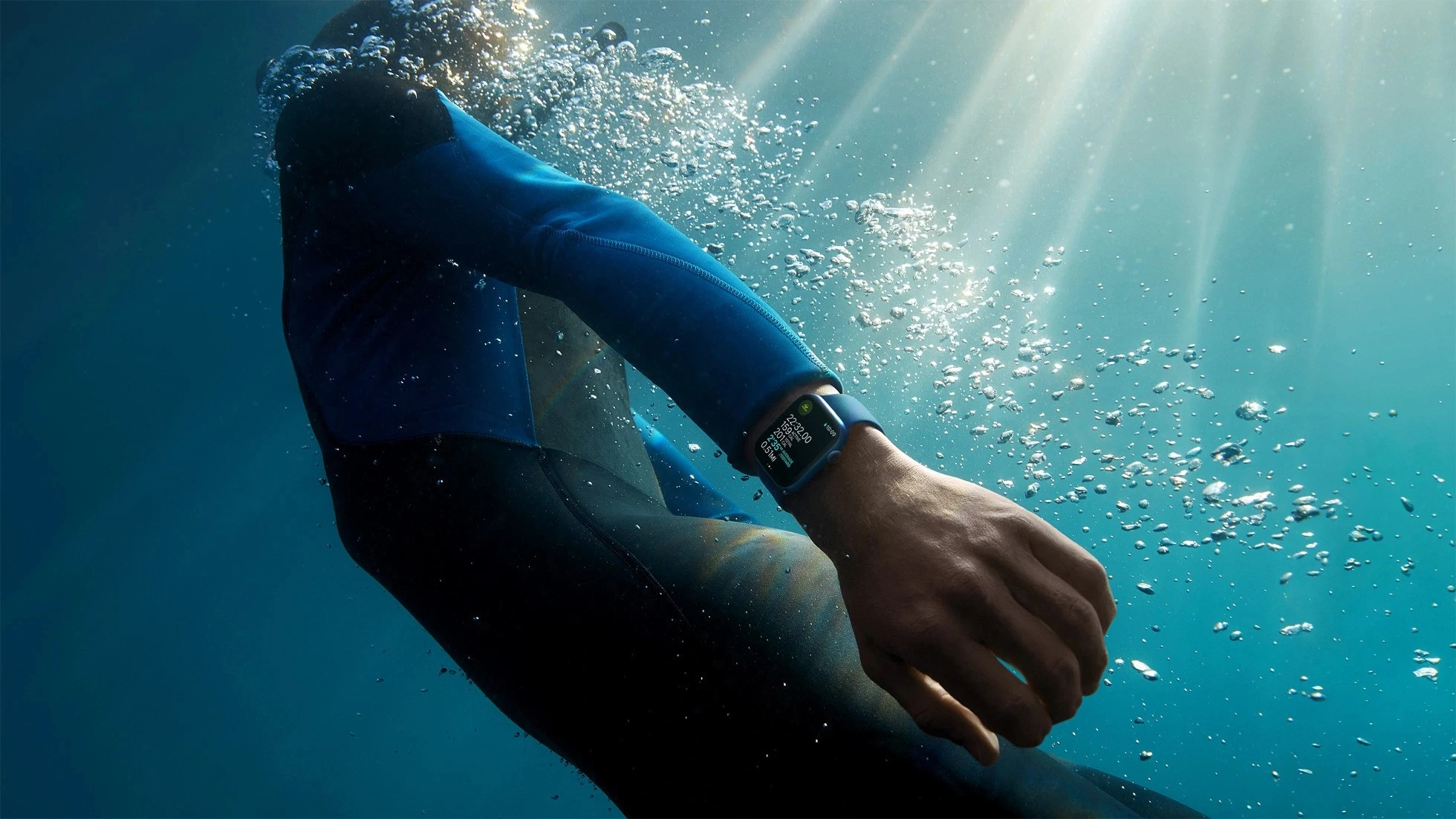 Apple Watch Series 7 - GPS + Cellular, 45mm - Vỏ Thép Dây Cao Su
