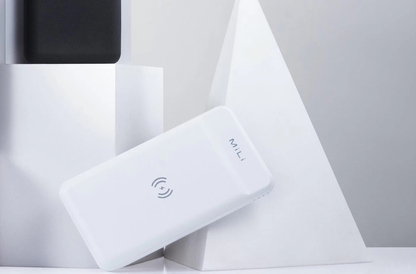 Sạc dự phòng MiLi tích hợp sạc không dây power Magic IV 10,000mAh/3.7V - HB