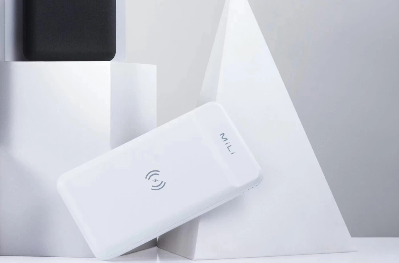 Sạc dự phòng MiLi tích hợp sạc không dây power Magic IV 10,000mAh/3.7V - HB