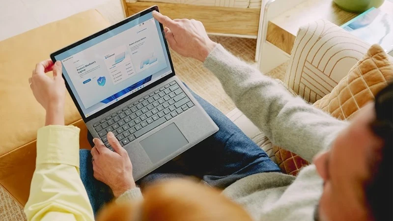 Microsoft Office 365 Family + AI Copilot (12 tháng X 6 User)