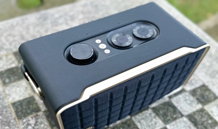 Loa Bluetooth JBL Authentics 300 - Chính Hãng (TBH)