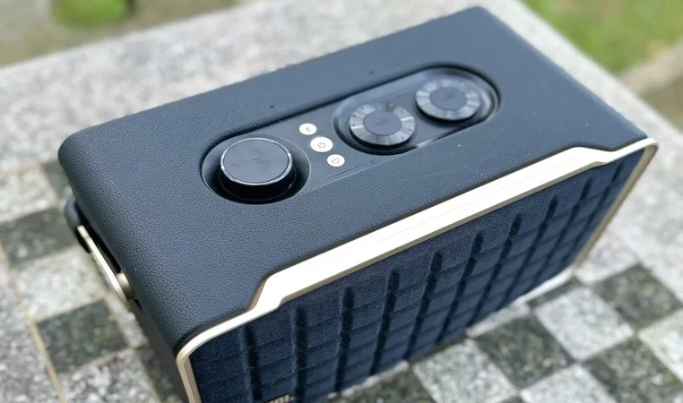 Loa Bluetooth JBL Authentics 300 - Chính Hãng (TBH)