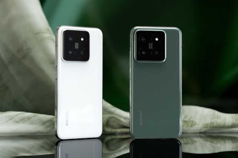Xiaomi 14 màu trắng và xanh lá
