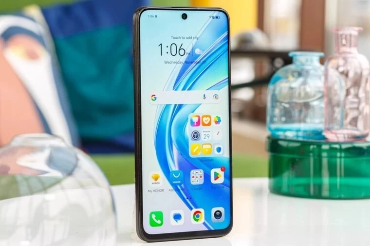 Màn hình tới 6.8 inch. Màn hình tới 6.8 inch.