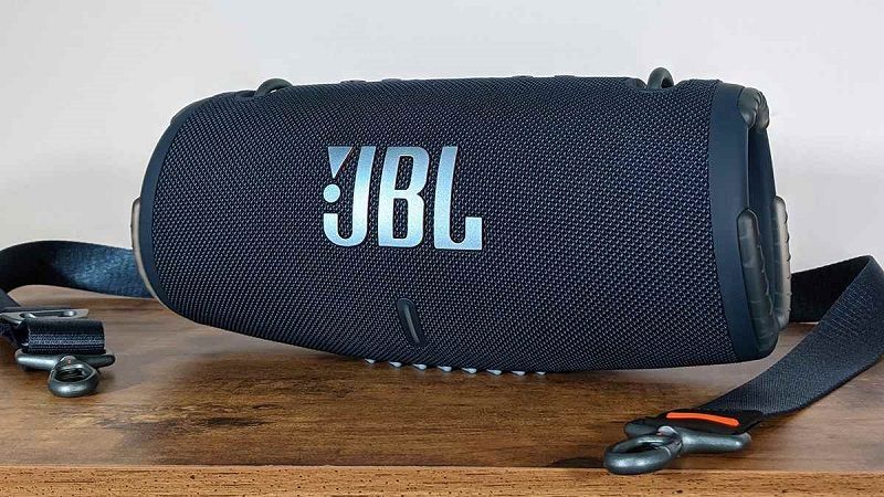 Loa Bluetooth JBL Xtreme 4 là một chiếc loa Bluetooth cao cấp với thiết kế hiện đại