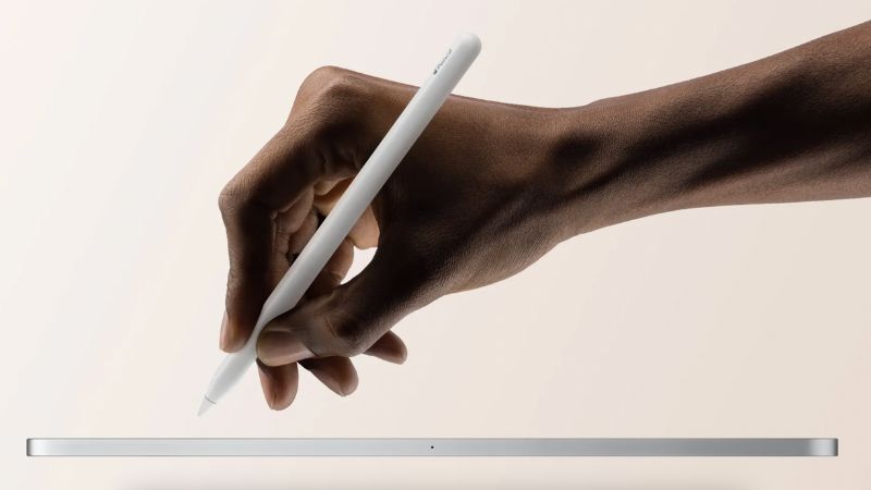 Apple không có thay đổi nhiều về thiết kế tổng thể của các bút cảm ứng Apple Pencil