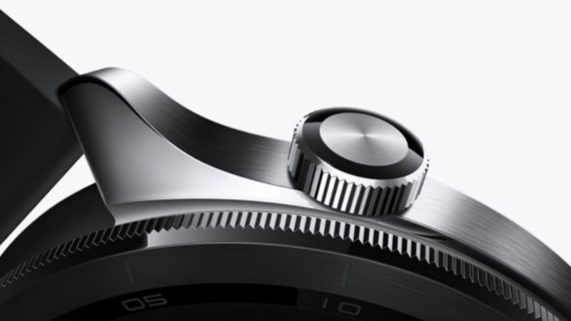 Một trong những điểm nâng cấp đáng chú ý trên Watch S4 chính là nút xoay mới