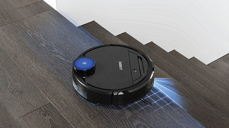 Robot và máy hút bụi.