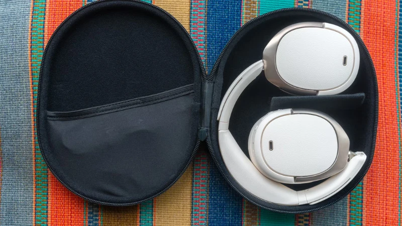 Tai nghe Edifier Over-Ear & On-Ear Series. Tai nghe Edifier Over-Ear & On-Ear Series.