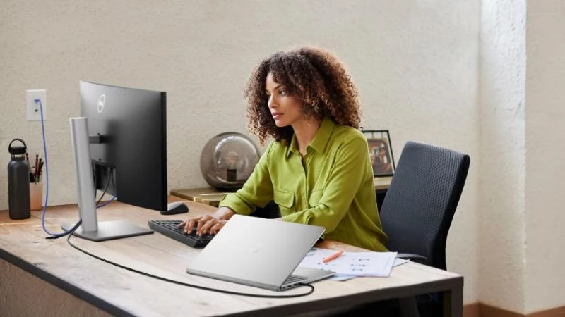 Laptop Dell Inspiron 3530 (N3530-i3U085W11SLU) sử dụng Intel UHD Graphics Laptop Dell Inspiron 3530 (N3530-i3U085W11SLU) sử dụng Intel UHD Graphics