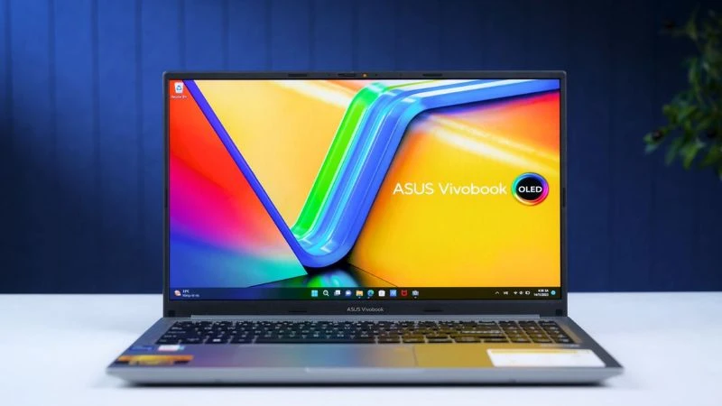 Laptop ASUS Vivobook 15 X1502VA-BQ886W là mẫu máy tính xách tay tầm trung, phù hợp cho nhu cầu học tập, làm việc văn phòng và giải trí Laptop ASUS Vivobook 15 X1502VA-BQ886W là mẫu máy tính xách tay tầm trung, phù hợp cho nhu cầu học tập, làm việc văn phòng và giải trí