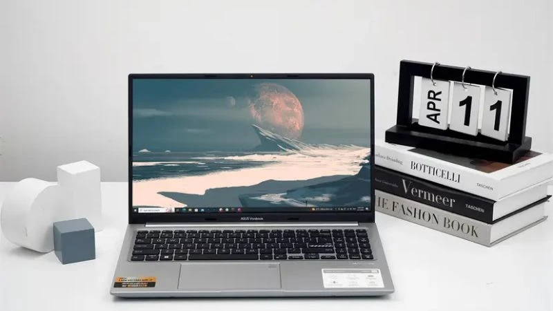 Laptop ASUS Vivobook 15 X1502VA-BQ886W chiếm ưu thế về hiệu năng xử lý so với laptop ASUS Vivobook 16 X1605VA-MB105W Laptop ASUS Vivobook 15 X1502VA-BQ886W chiếm ưu thế về hiệu năng xử lý so với laptop ASUS Vivobook 16 X1605VA-MB105W