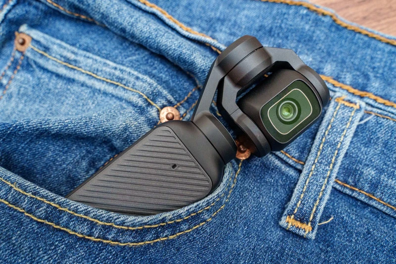 Gimbal của camera cầm tay DJI Osmo Pocket 3 vẫn giữ nguyên như trước đây, tập trung vào sự ổn định và chất lượng quay phim Gimbal của camera cầm tay DJI Osmo Pocket 3 vẫn giữ nguyên như trước đây, tập trung vào sự ổn định và chất lượng quay phim