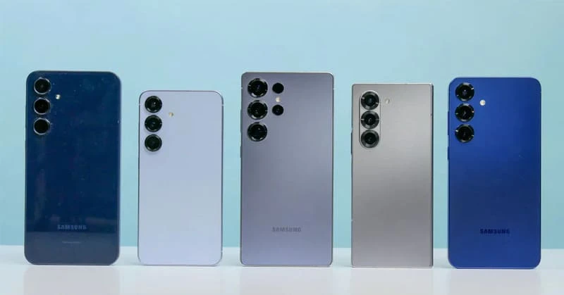 Điện thoại Samsung có danh mục rộng từ phổ thông đến cao cấp, bao gồm cả điện thoại dạng thanh và điện thoại gập Điện thoại Samsung có danh mục rộng từ phổ thông đến cao cấp, bao gồm cả điện thoại dạng thanh và điện thoại gập