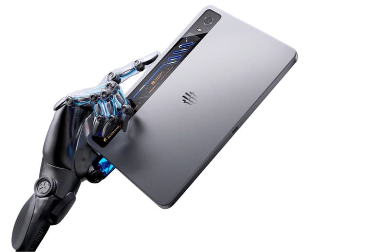 REDMAGIC Astra 2 Gaming có thiết kế 9.06 inch nhỏ gọn, hợp chơi game cầm tay lâu hơn