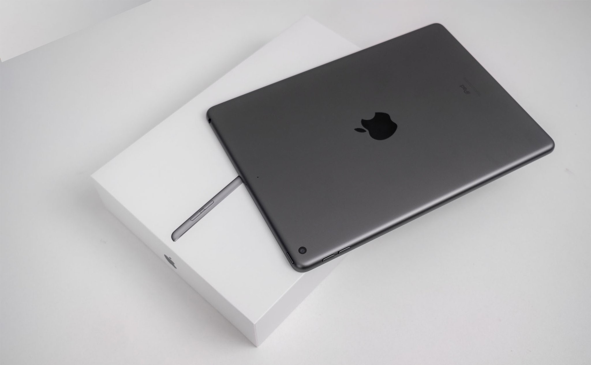 Apple iPad Gen 8 - 10.2" - (2020) - 4G - 32GB - Chính Hãng Apple Việt Nam